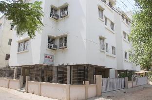 Shreeji Service Apartments,Mujpur,3 star