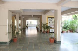 Shreeji Service Apartments,Mujpur,3 star