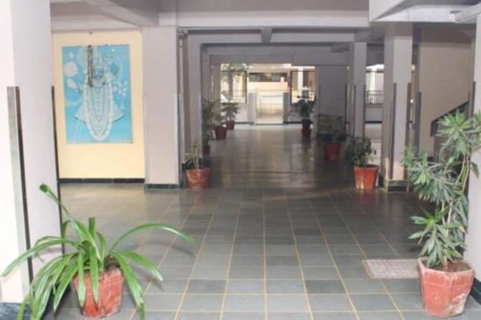 shreeji service apartments