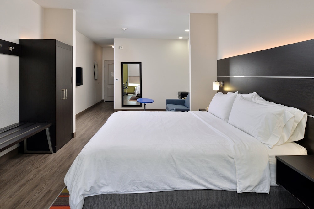 holiday inn express hotel and suites royse city by ihg
