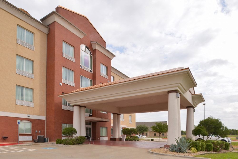 holiday inn express hotel and suites royse city by ihg