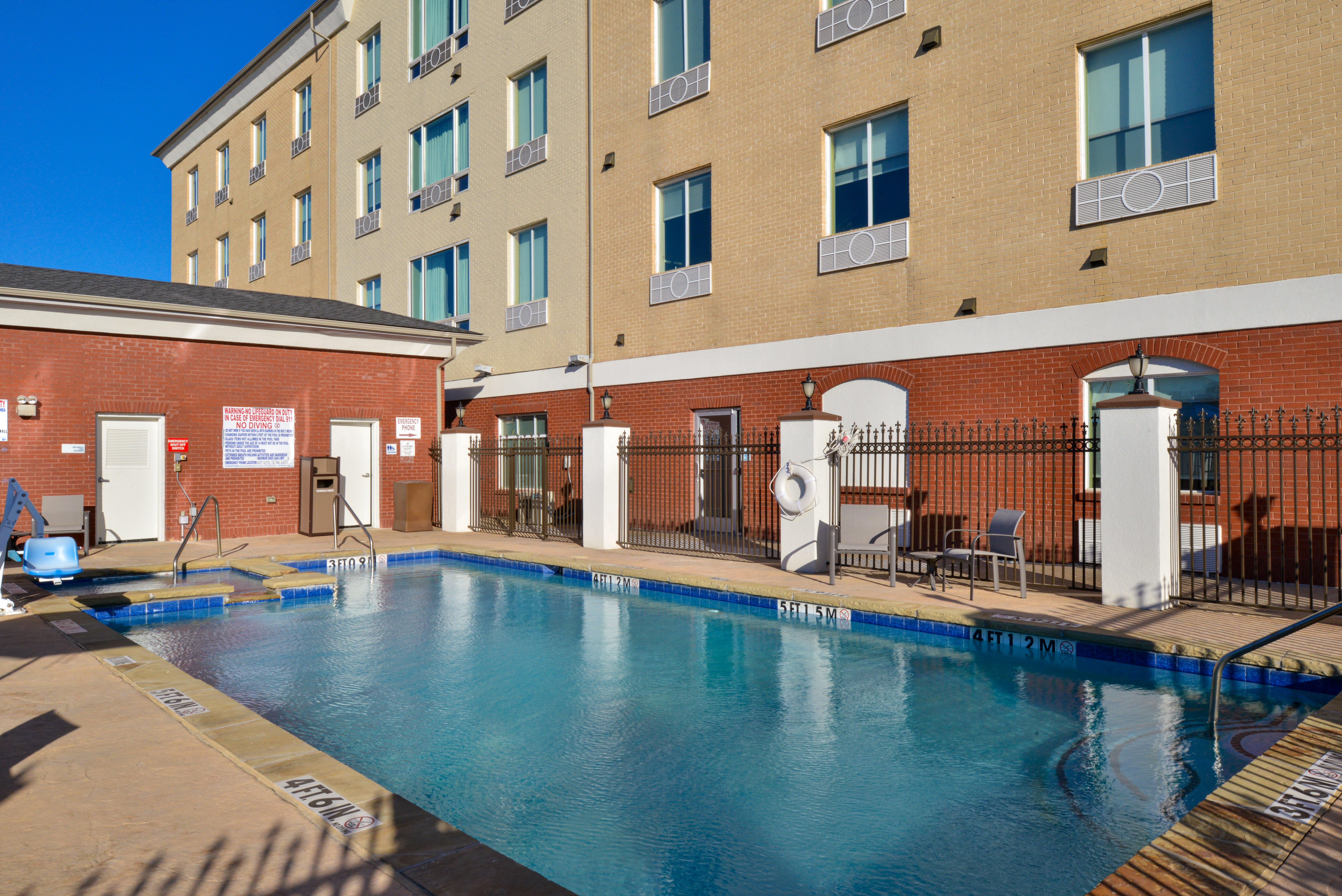 holiday inn express hotel and suites royse city by ihg