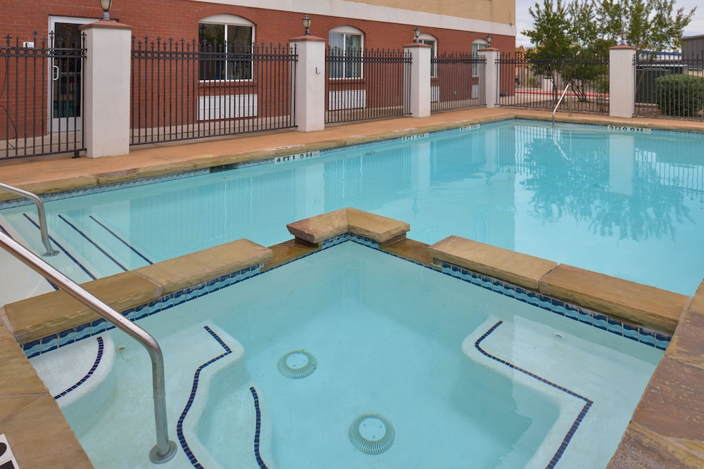 holiday inn express hotel and suites royse city by ihg