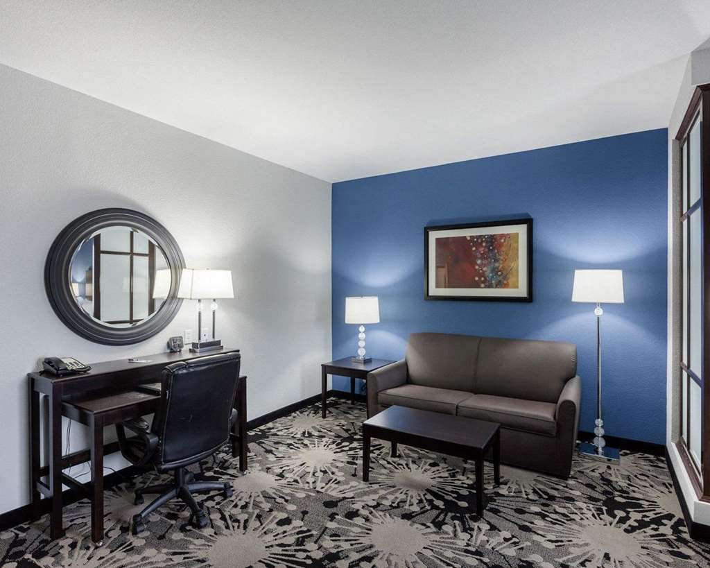 comfort suites greenville