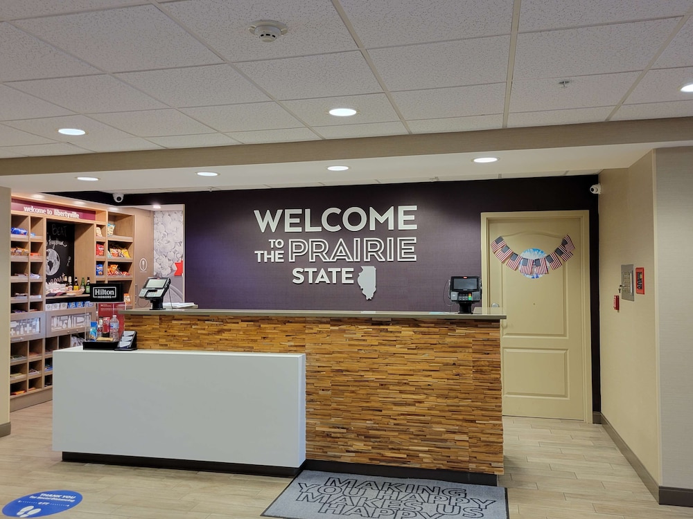 hampton inn and suites chicago libertyville