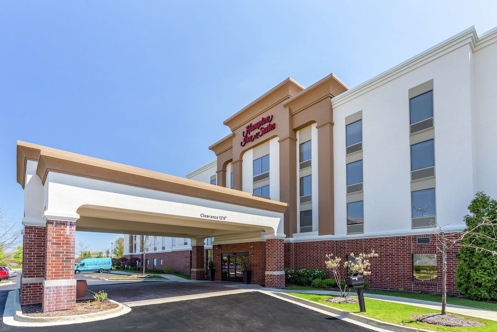 hampton inn and suites chicago libertyville