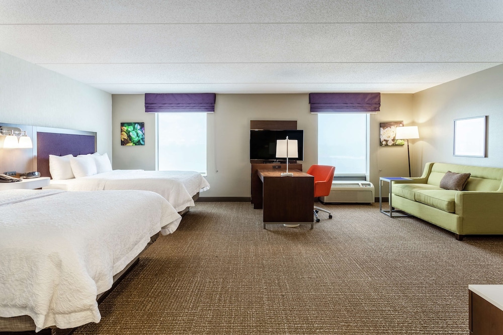 hampton inn and suites chicago libertyville