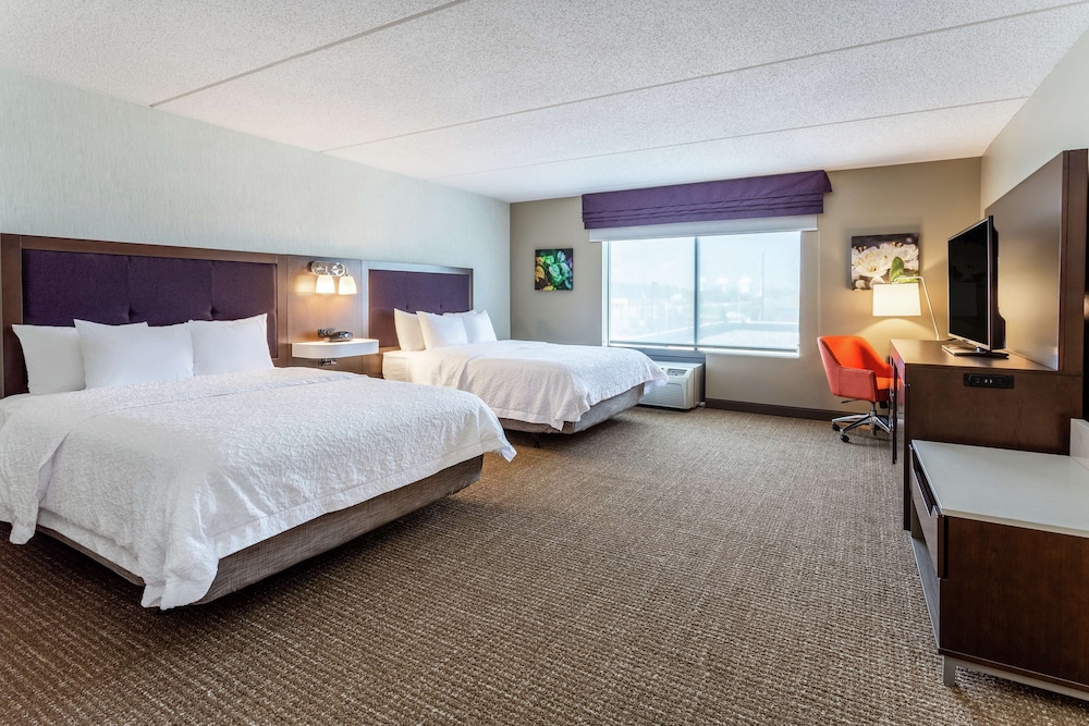hampton inn and suites chicago libertyville