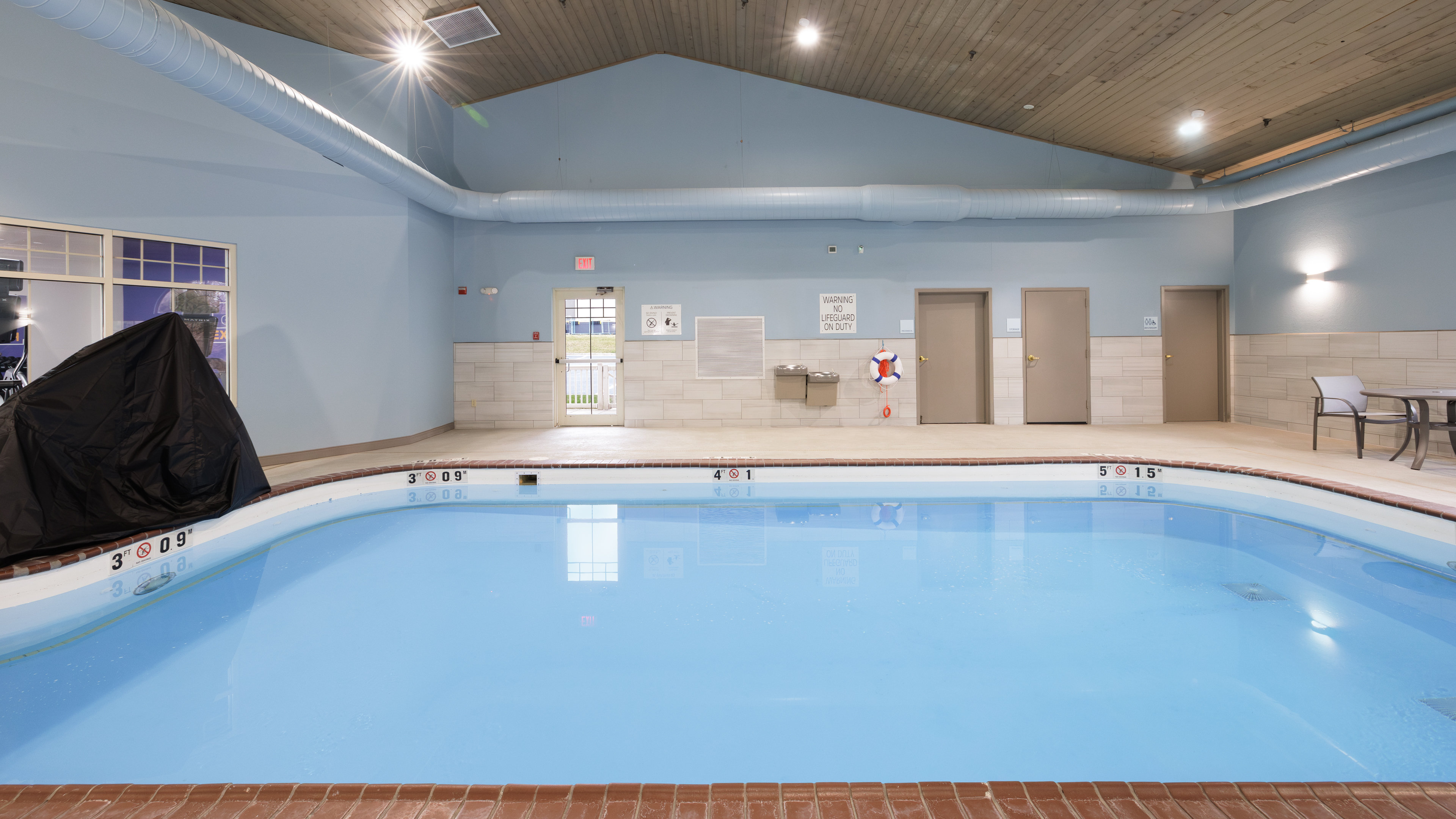 holiday inn express and suites zion by ihg