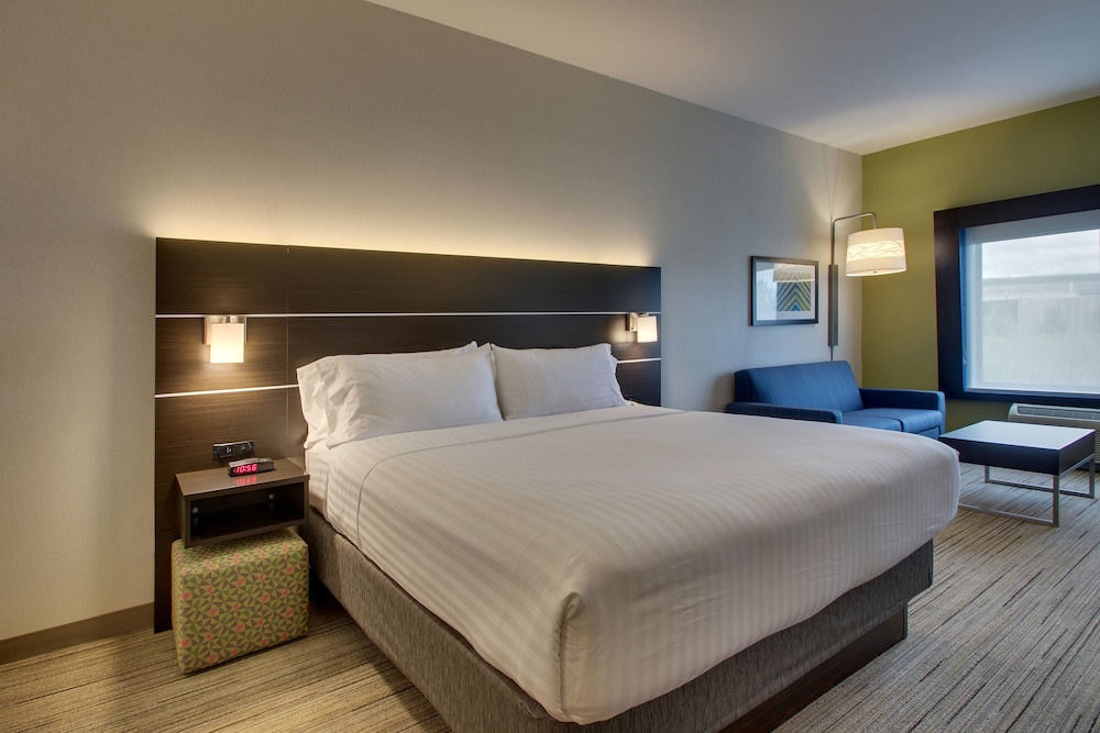 holiday inn express and suites morris by ihg