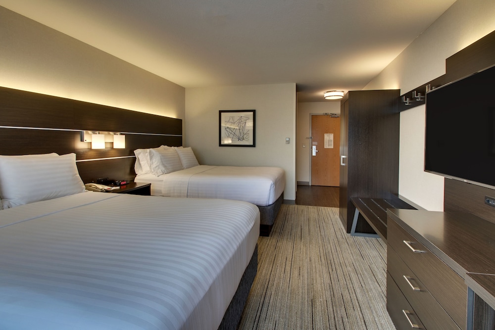 holiday inn express and suites morris by ihg