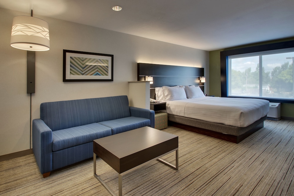 holiday inn express and suites morris by ihg