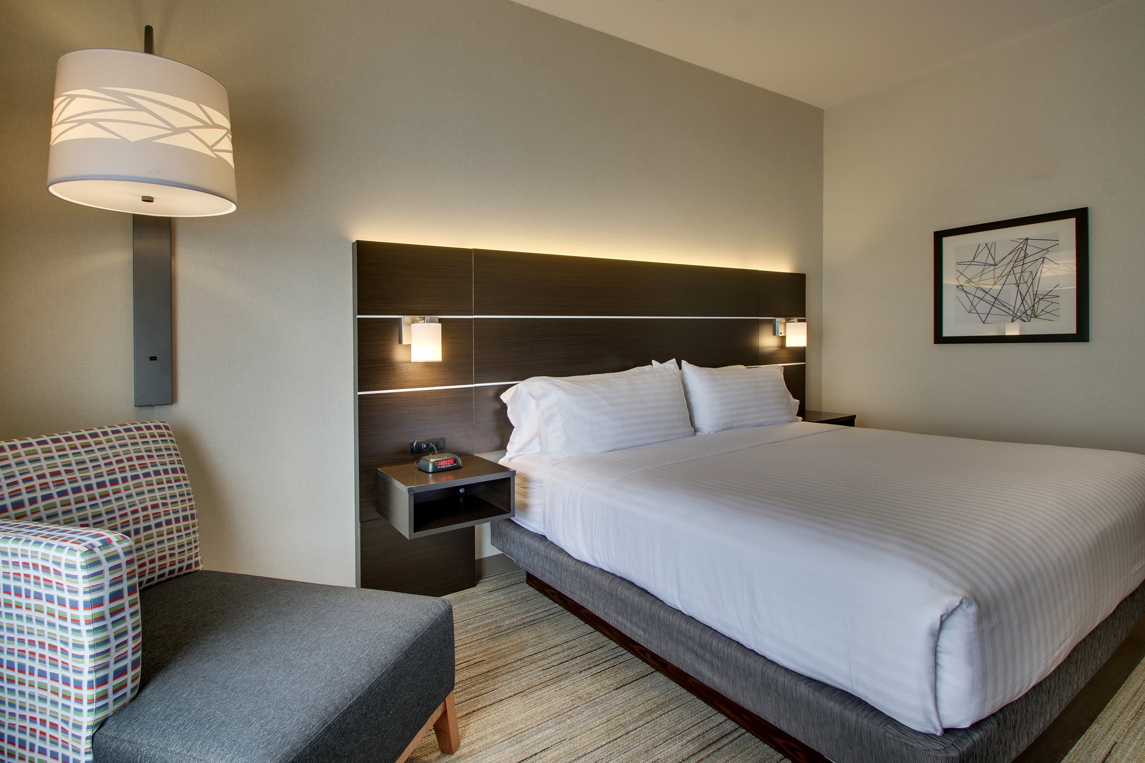 holiday inn express and suites morris by ihg