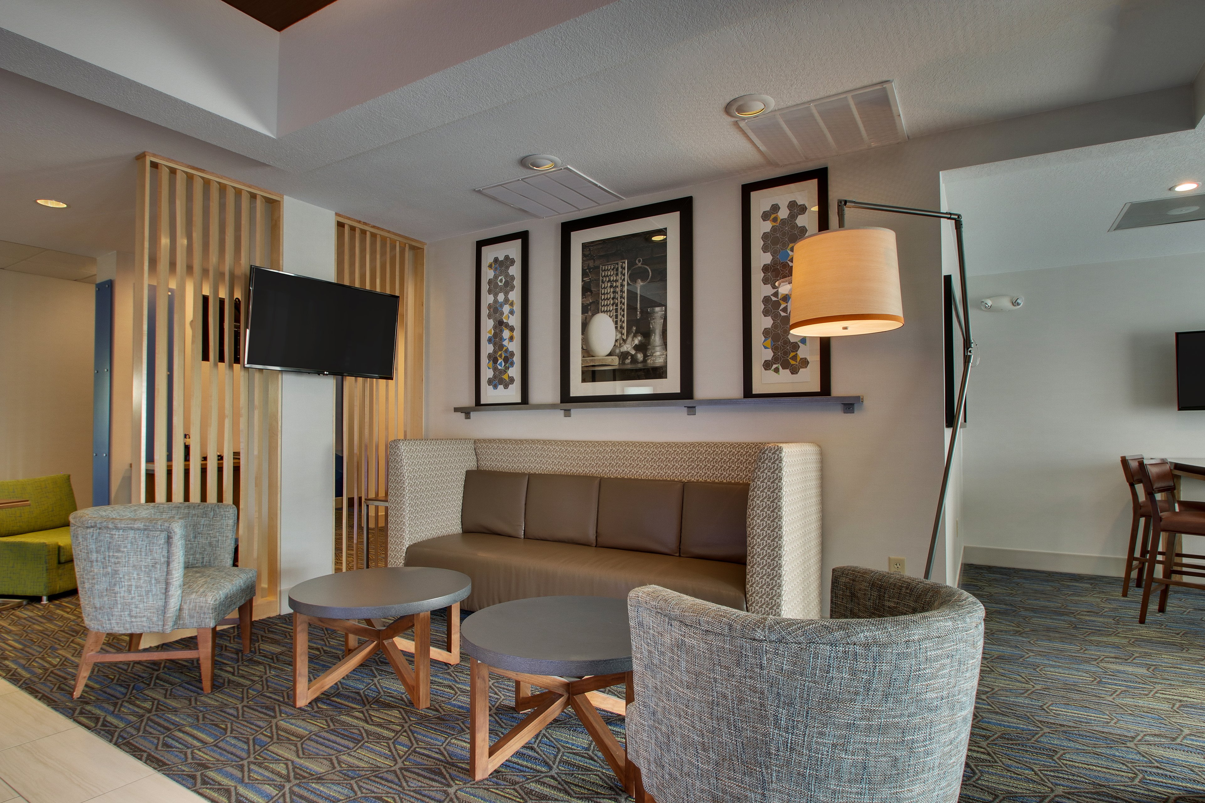 holiday inn express and suites morris by ihg