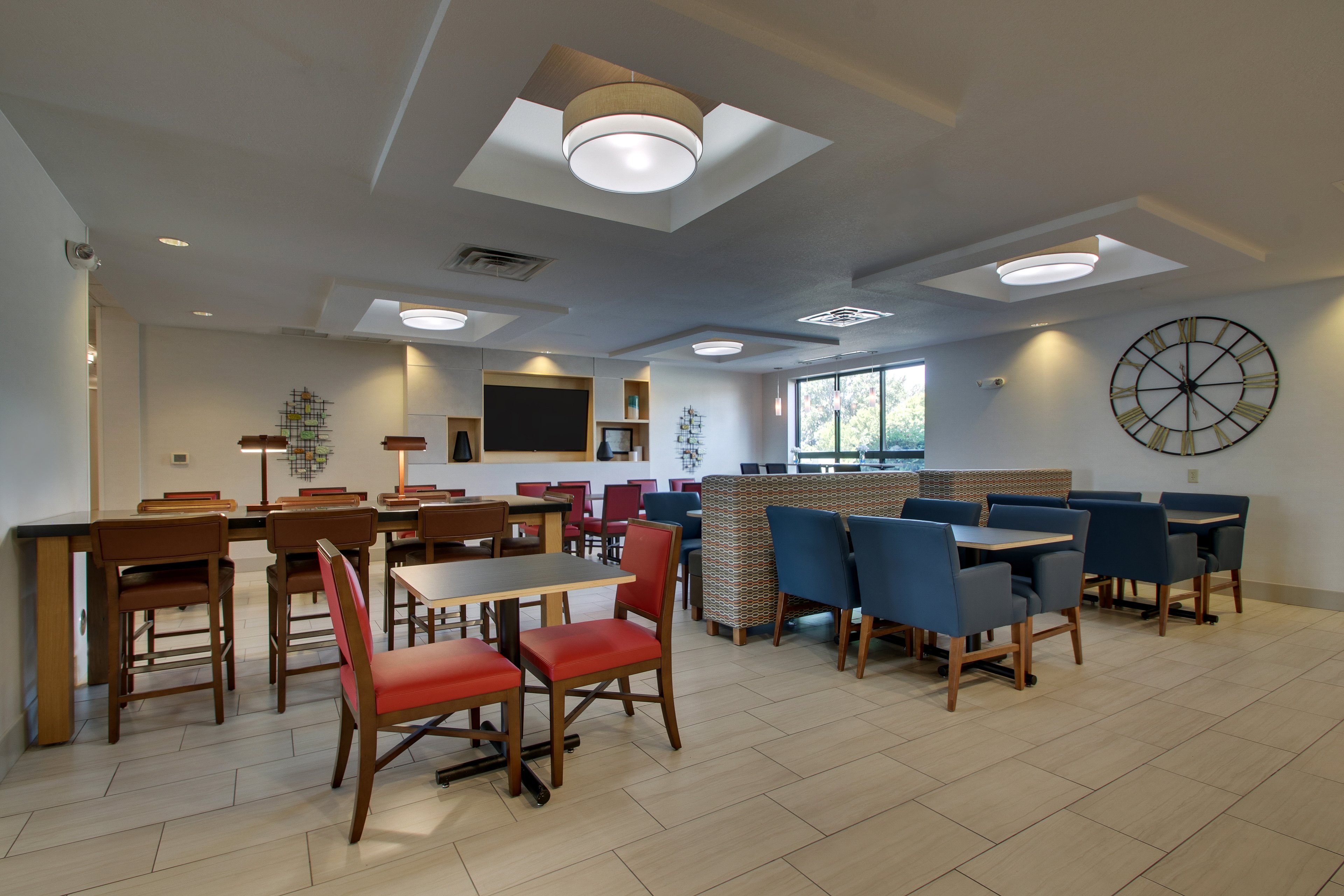 holiday inn express and suites morris by ihg