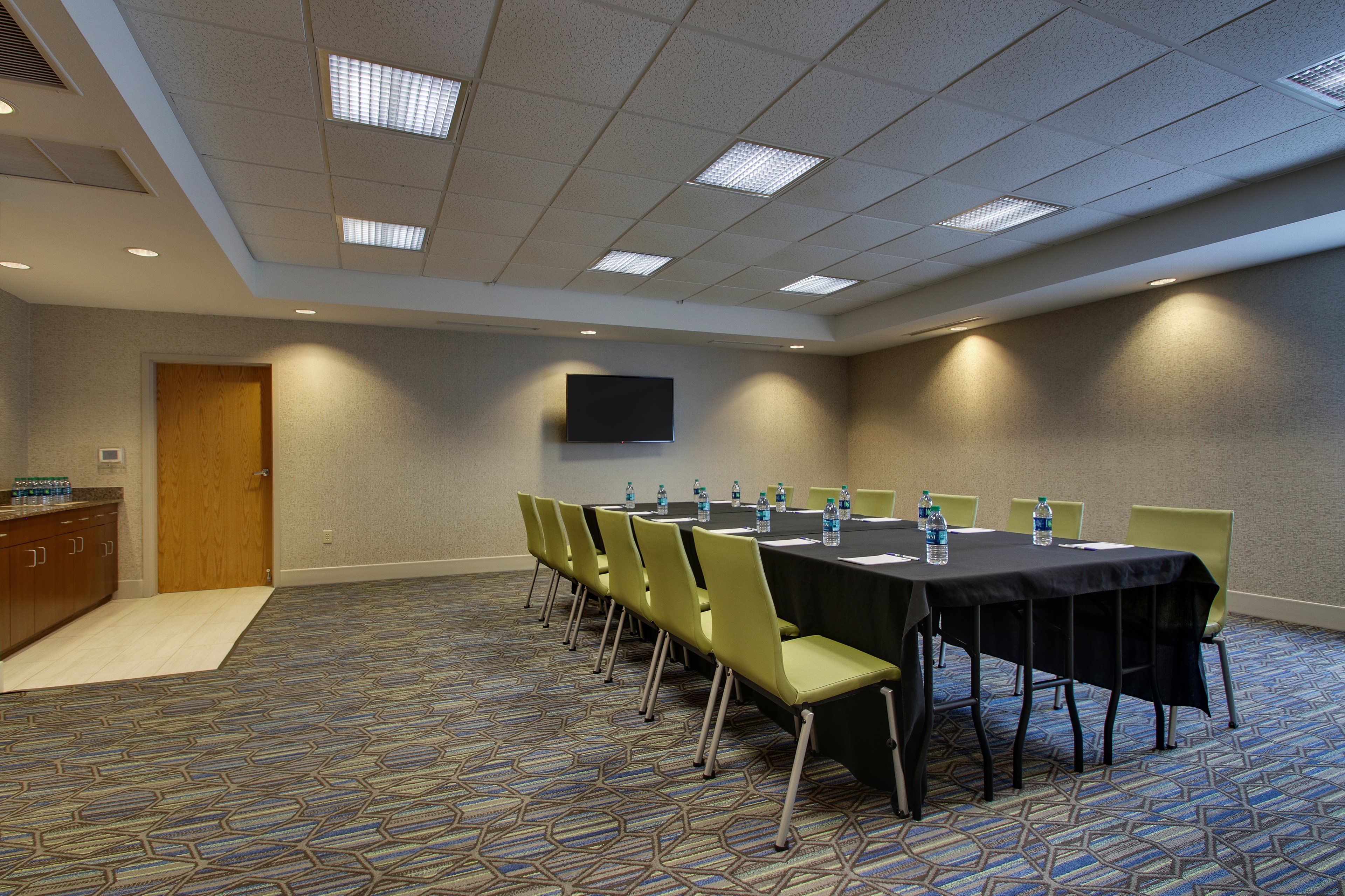 holiday inn express and suites morris by ihg