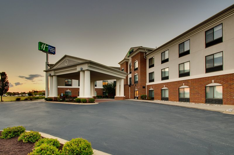 holiday inn express and suites morris by ihg