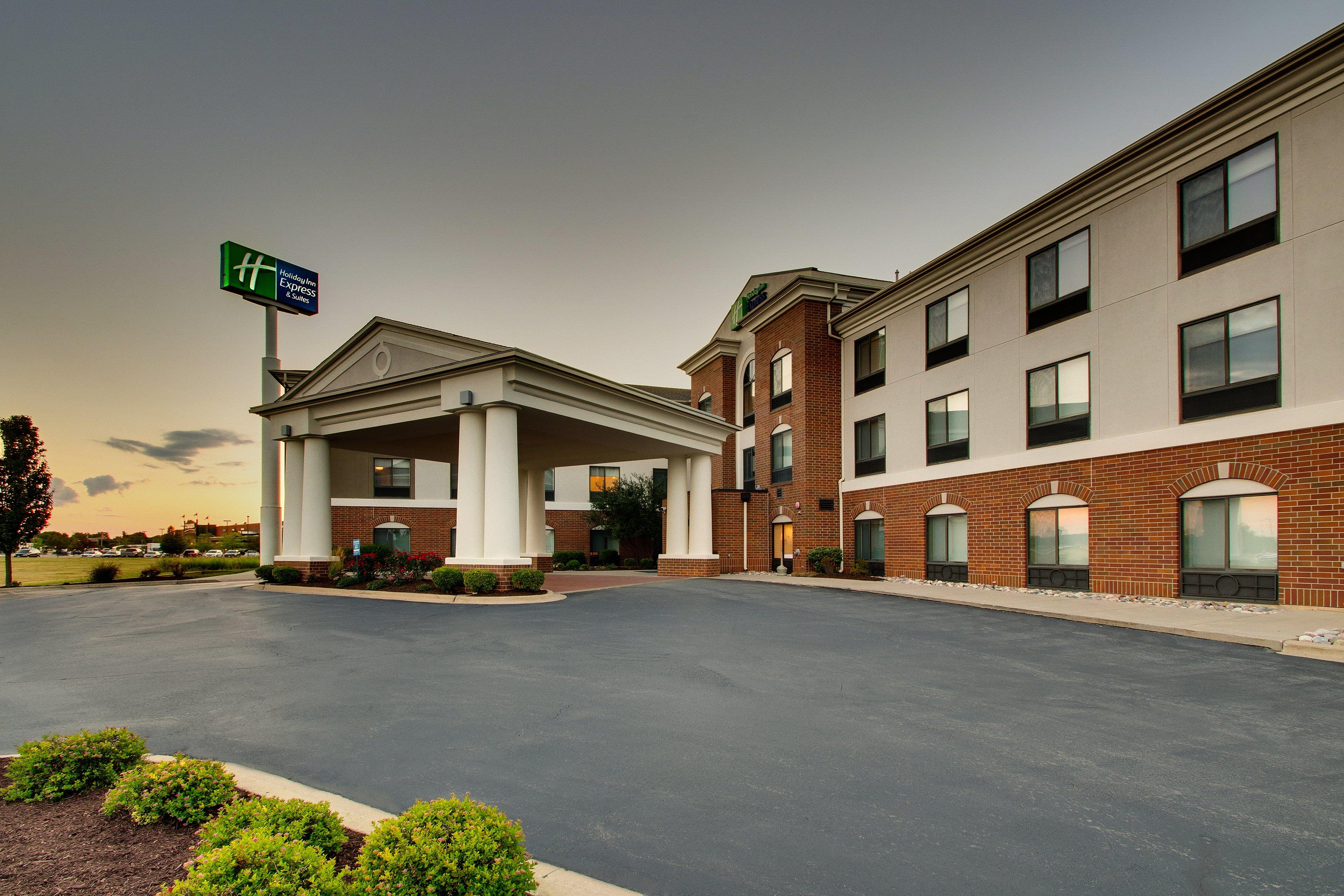holiday inn express and suites morris by ihg
