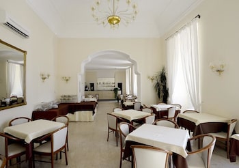 grand hotel mediterranee