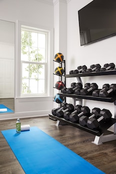 parrot key hotel and villas