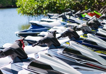 parrot key hotel and villas