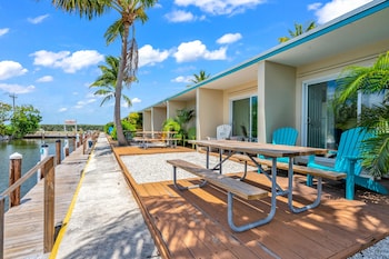 coconut cay resort and marina