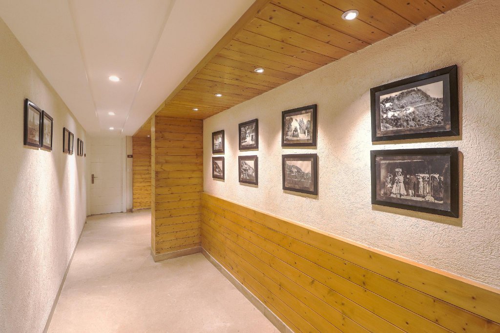 Hotel Antara By Apz Mussoorie,Library Chowk, Mussoorie,3 star