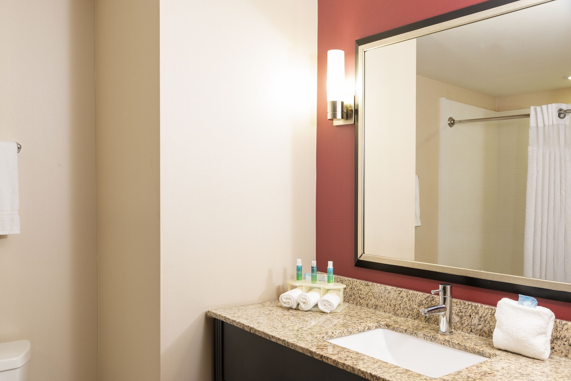 holiday inn express hotel and suites new philadelphia by ihg