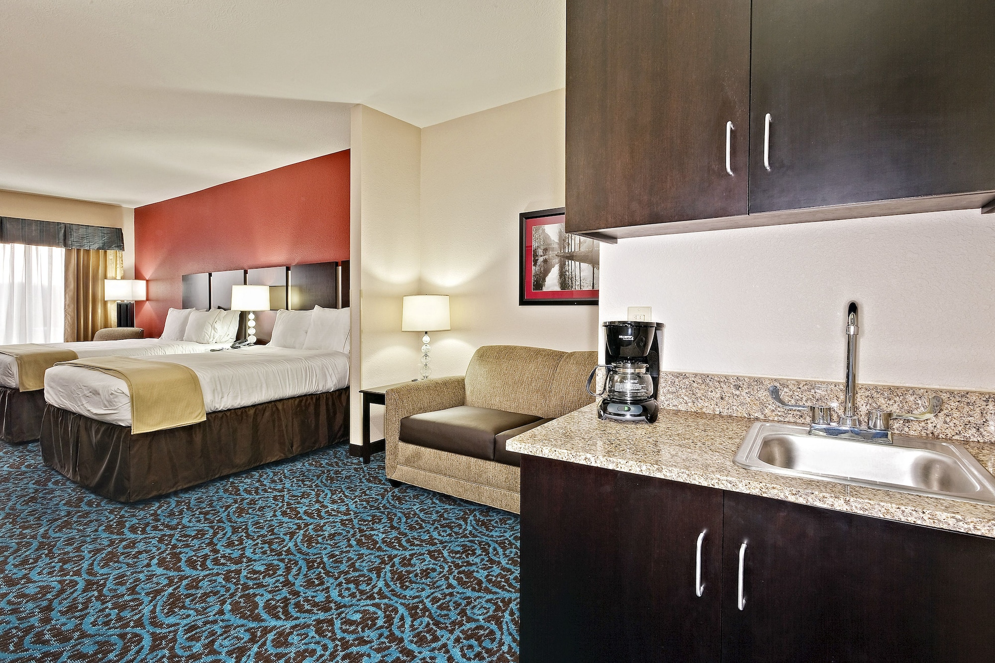 holiday inn express hotel and suites new philadelphia by ihg