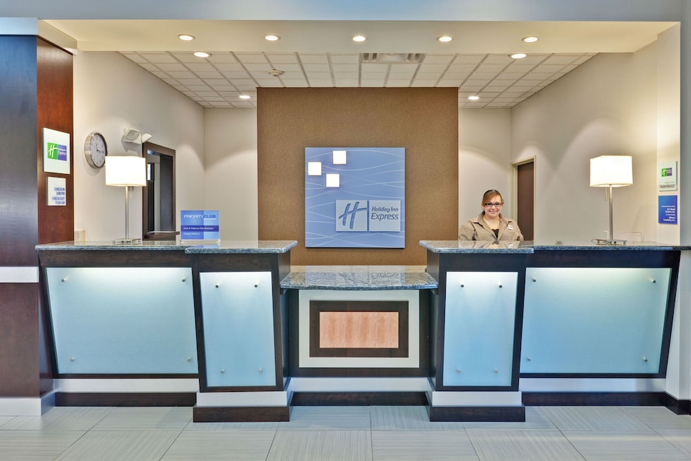 holiday inn express hotel and suites new philadelphia by ihg