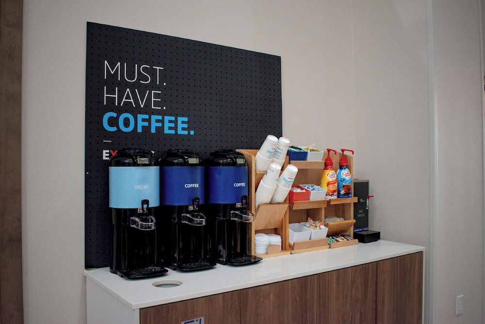 holiday inn express hotel and suites new philadelphia by ihg