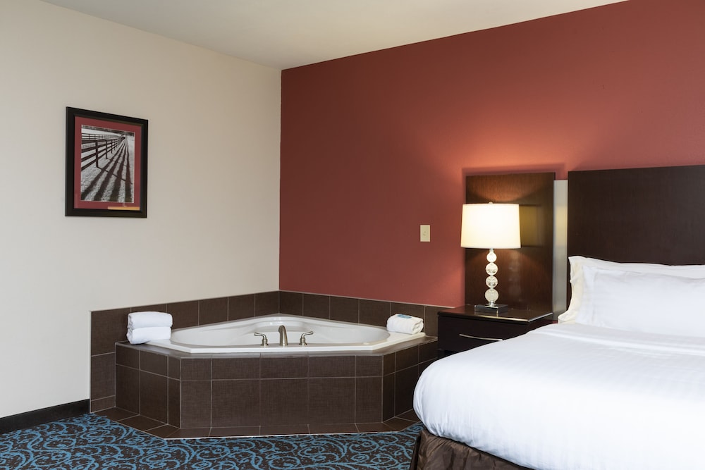 holiday inn express hotel and suites new philadelphia by ihg