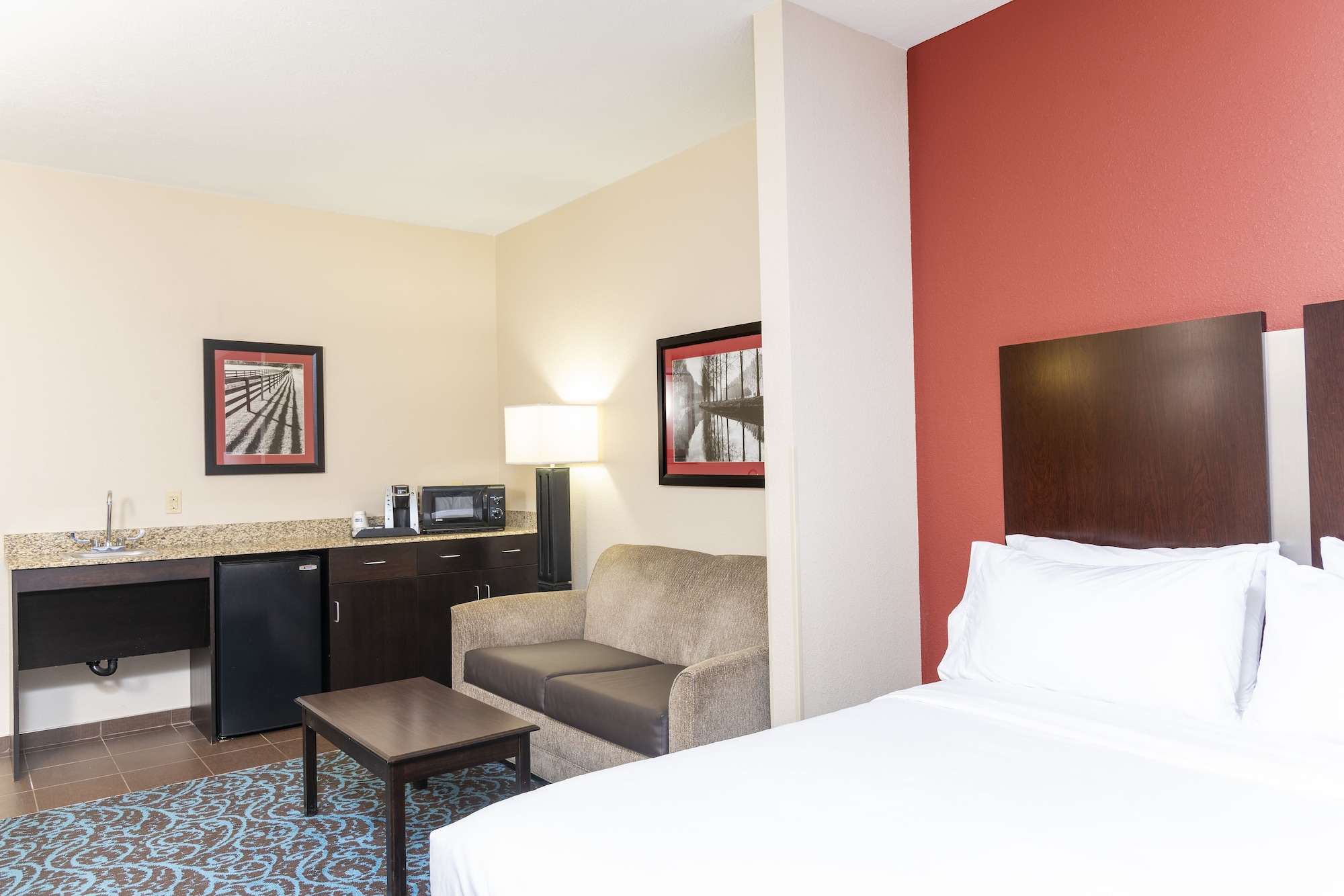 holiday inn express hotel and suites new philadelphia by ihg