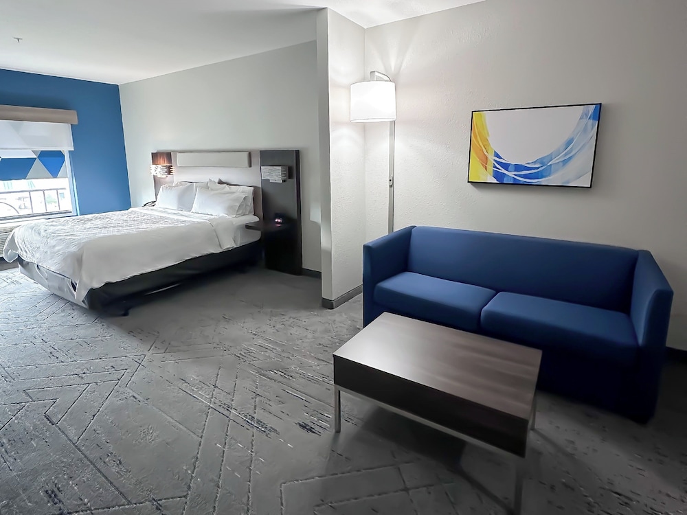 holiday inn express hotel and suites new philadelphia by ihg