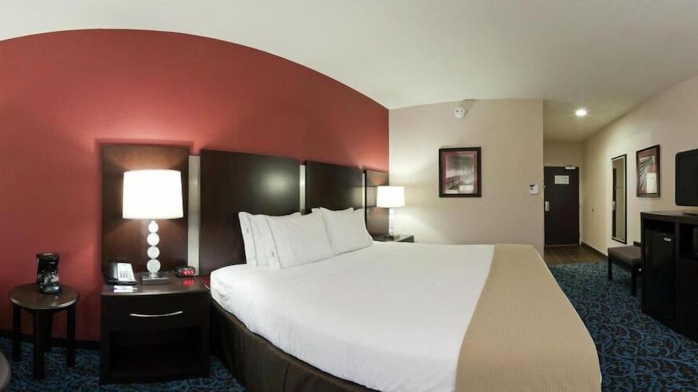 holiday inn express hotel and suites new philadelphia by ihg