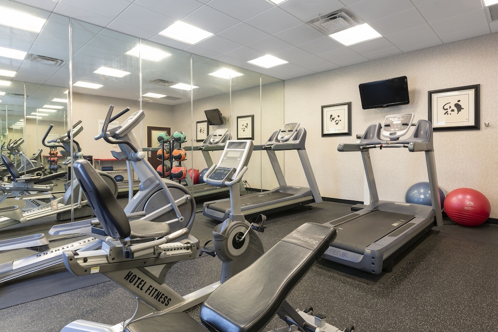 holiday inn express hotel and suites new philadelphia by ihg