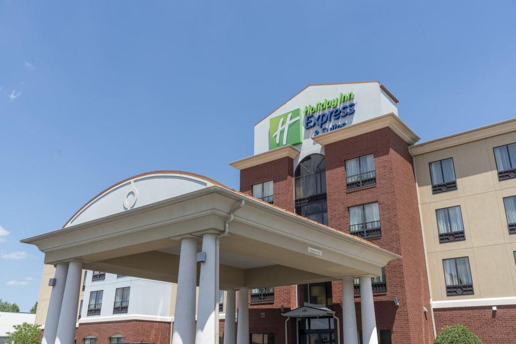 holiday inn express hotel and suites new philadelphia by ihg