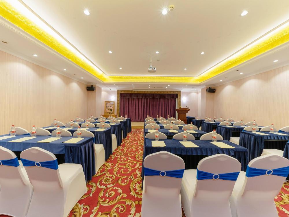 vienna hotel guangdong songshanhu dalang textile center