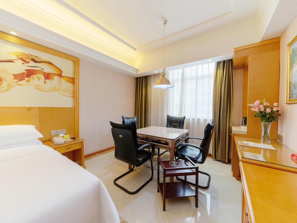 vienna hotel guangdong songshanhu dalang textile center