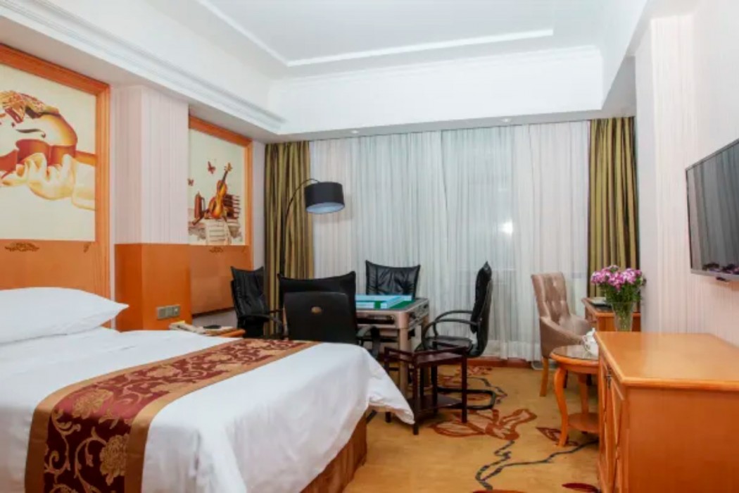 vienna hotel guangdong songshanhu dalang textile center