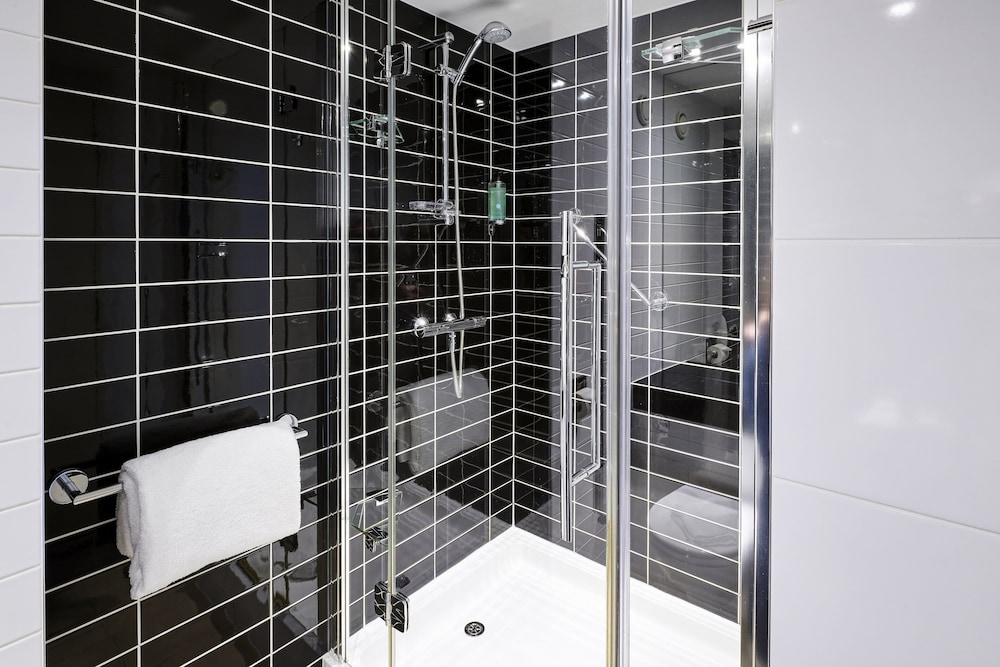 holiday inn express manchester city centre arena by ihg