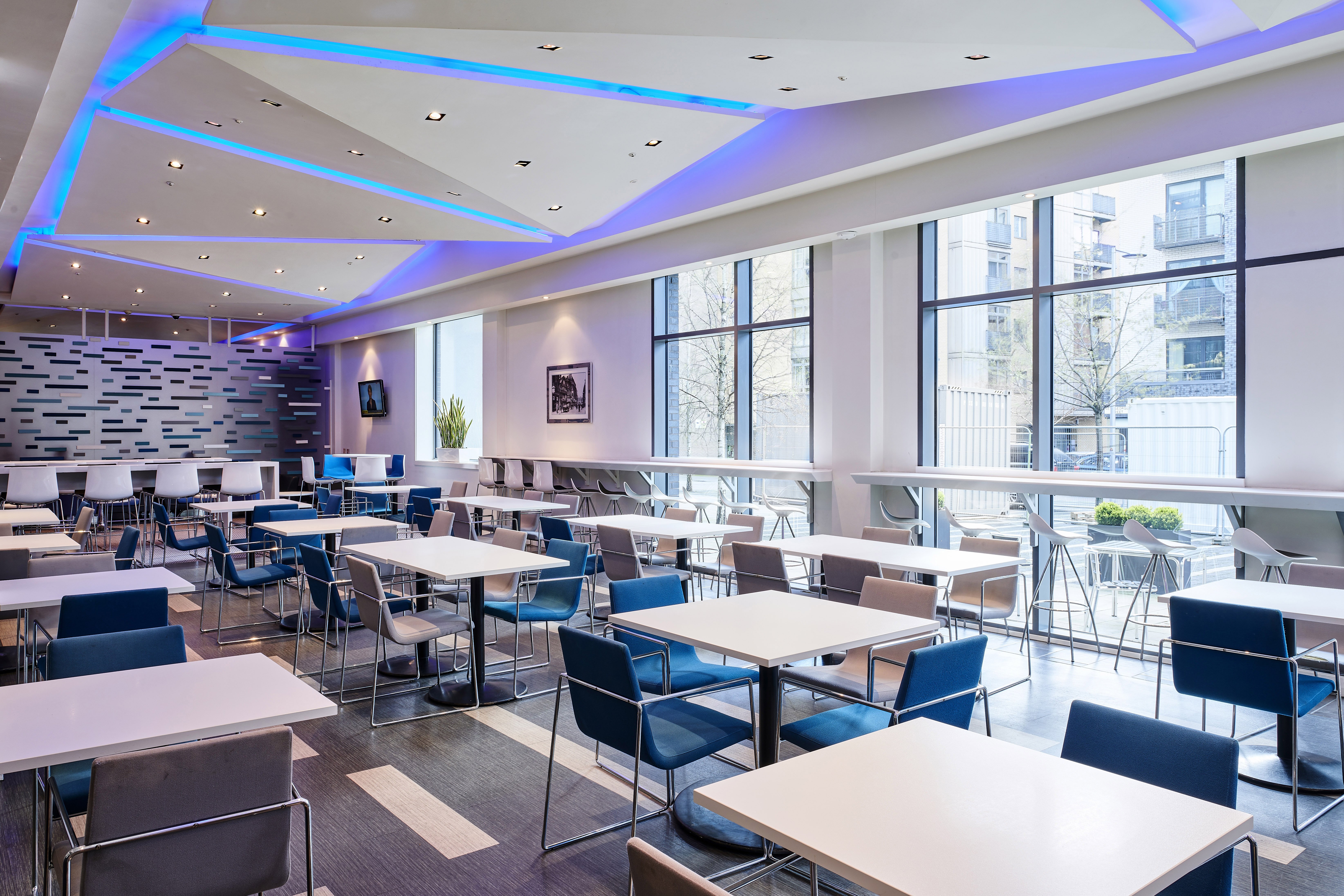 holiday inn express manchester city centre arena by ihg