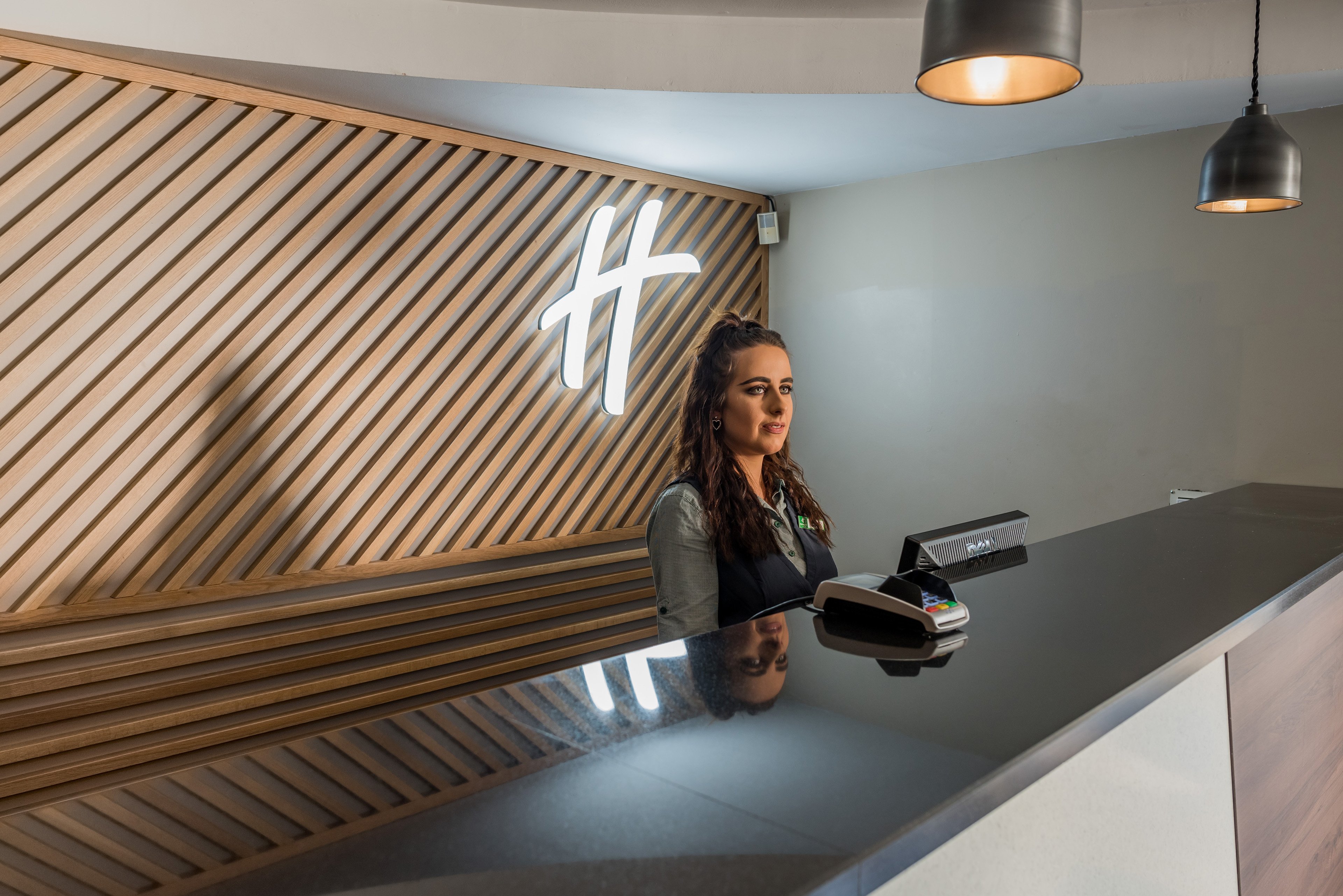 holiday inn manchester west by ihg