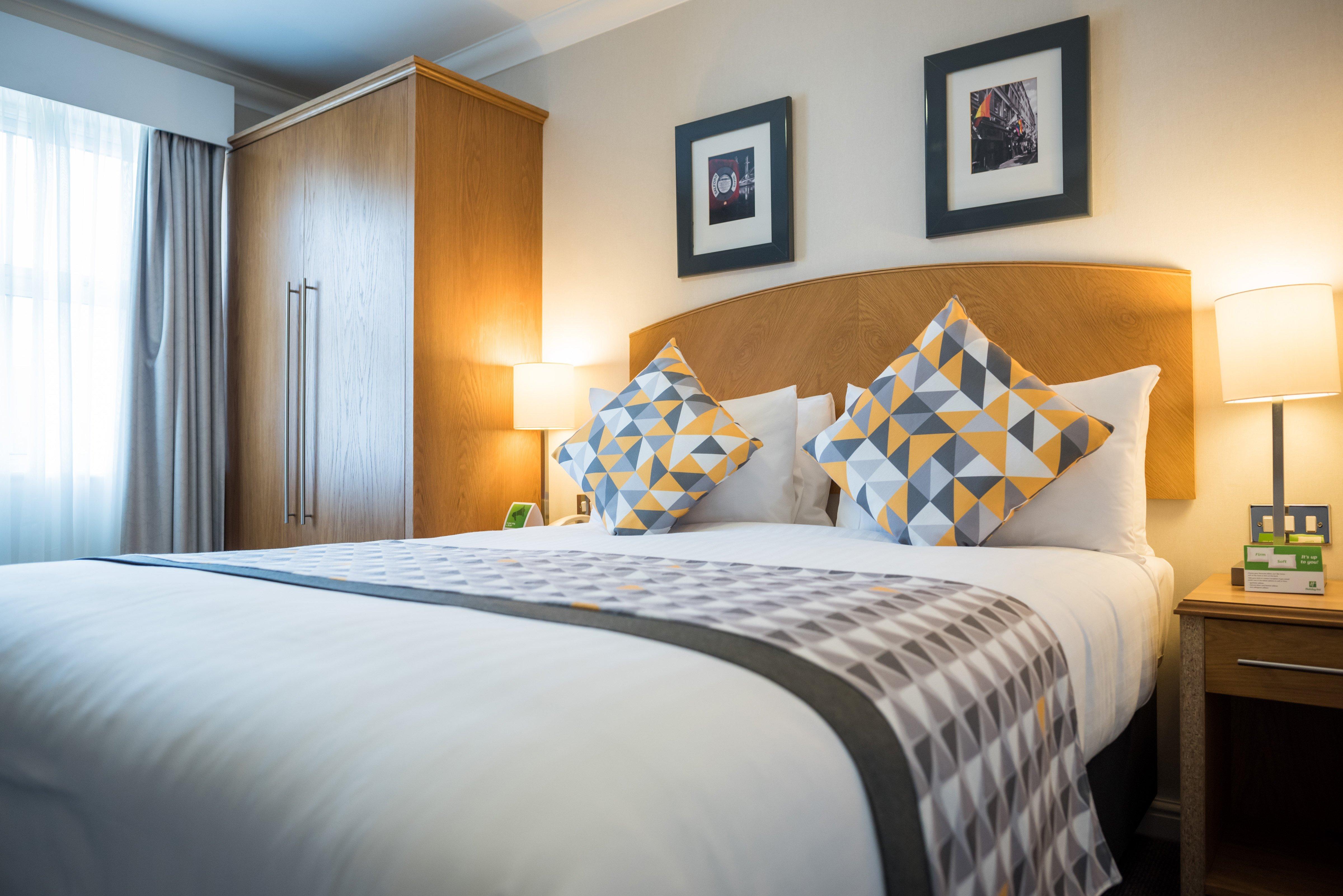 holiday inn manchester west by ihg