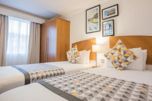 holiday inn manchester west by ihg