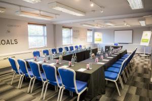 holiday inn manchester west by ihg