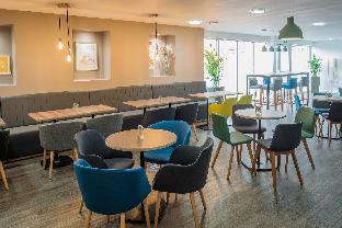 holiday inn manchester west by ihg