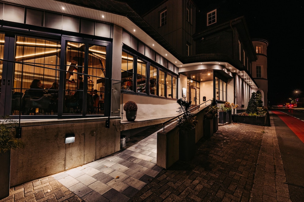 schlosshotel brilon wald hostel