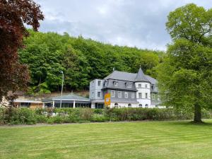 schlosshotel brilon wald hostel