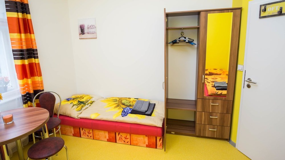 apartment four year seasons